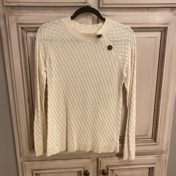 41 HAWTHORN
Ayesha Cotton Blend Textured Button Detail Pullover - Picture 2 of 5